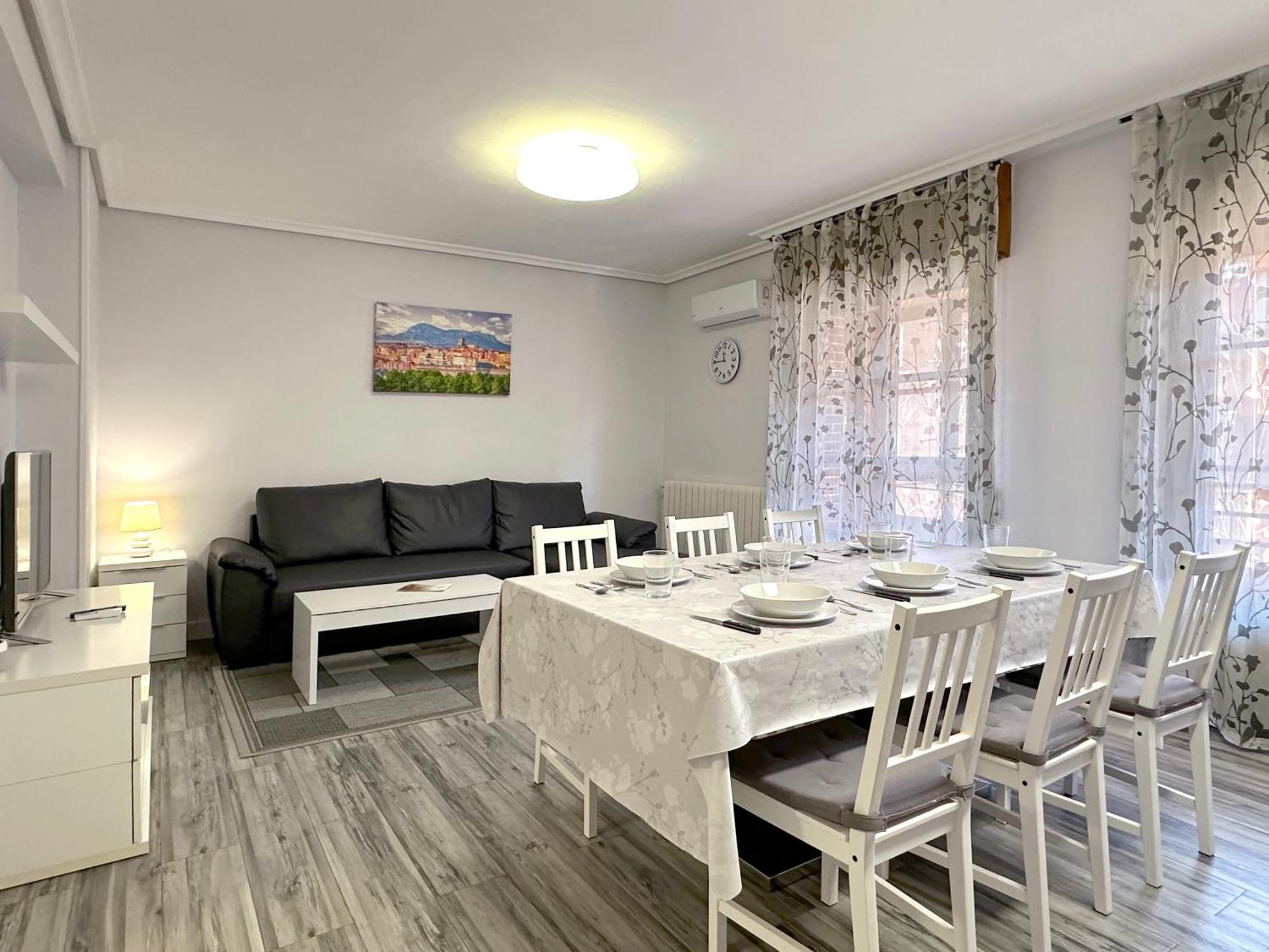 Turistico Viana Ii Apartment
